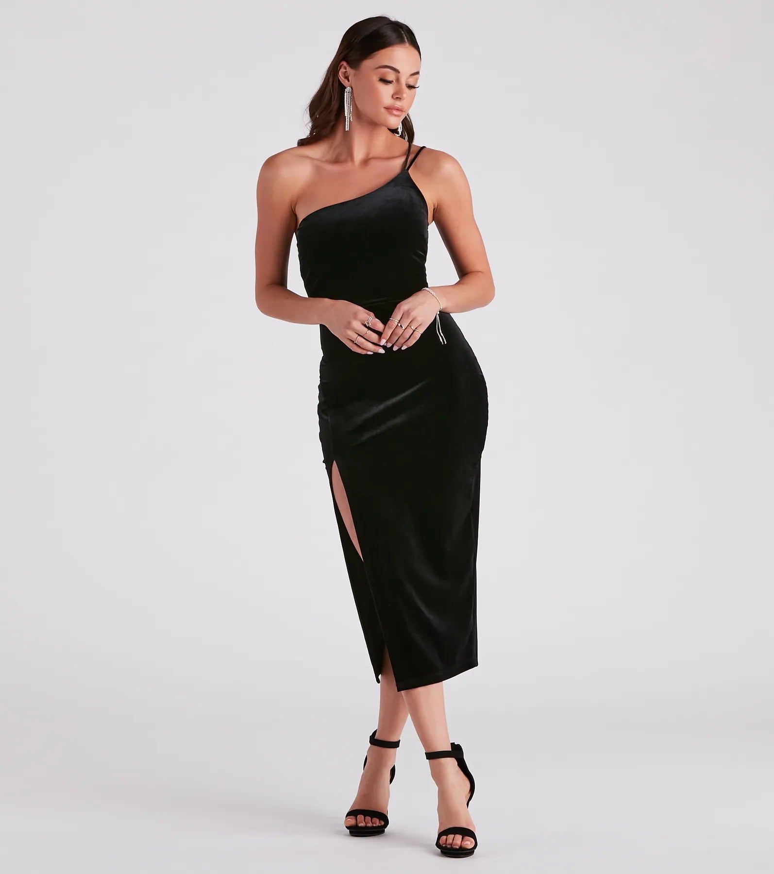 Christen Formal Velvet Midi Dress - Image 5
