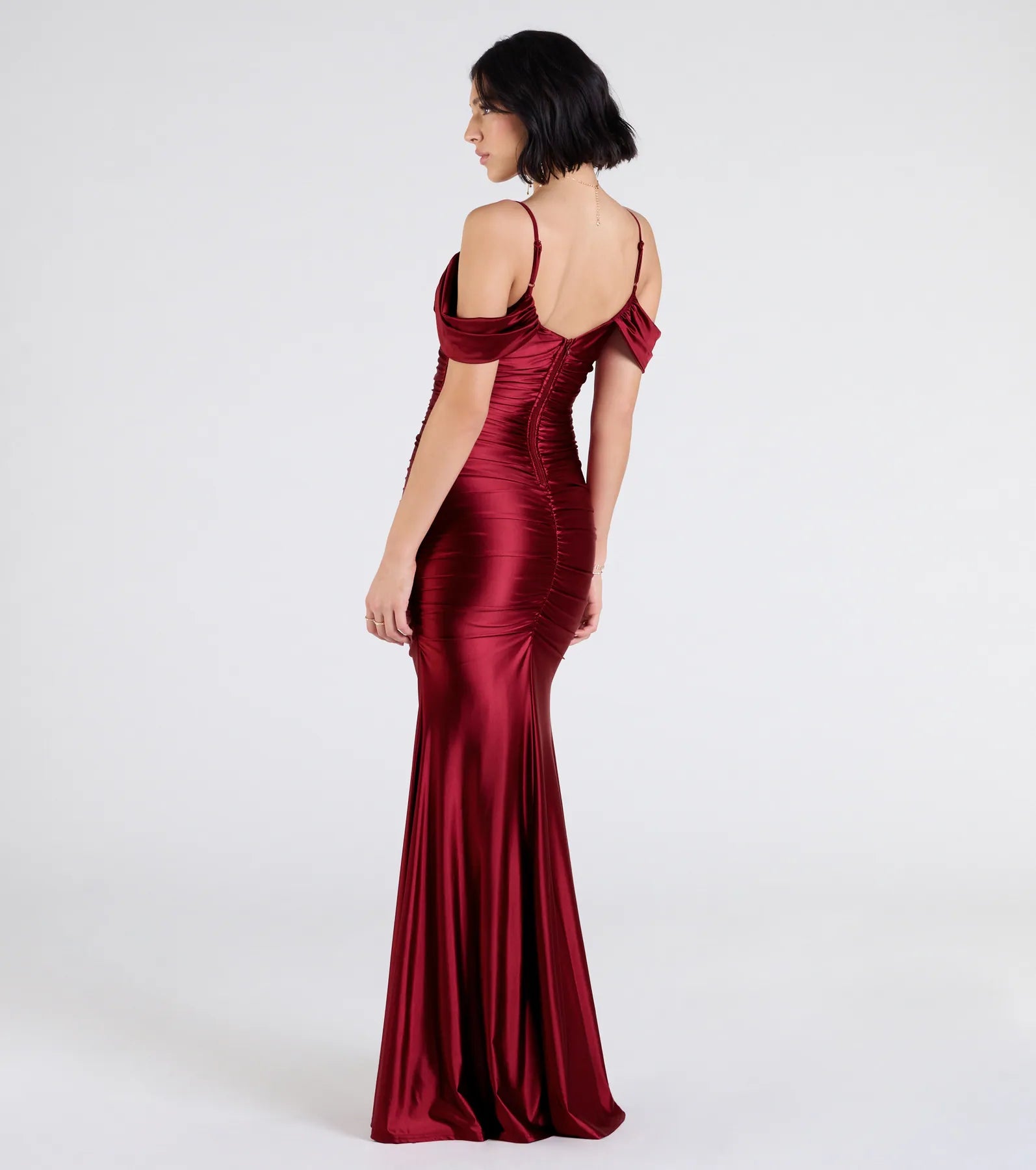 Jelene Cold-Shoulder Mermaid Satin Formal Dress - Image 7