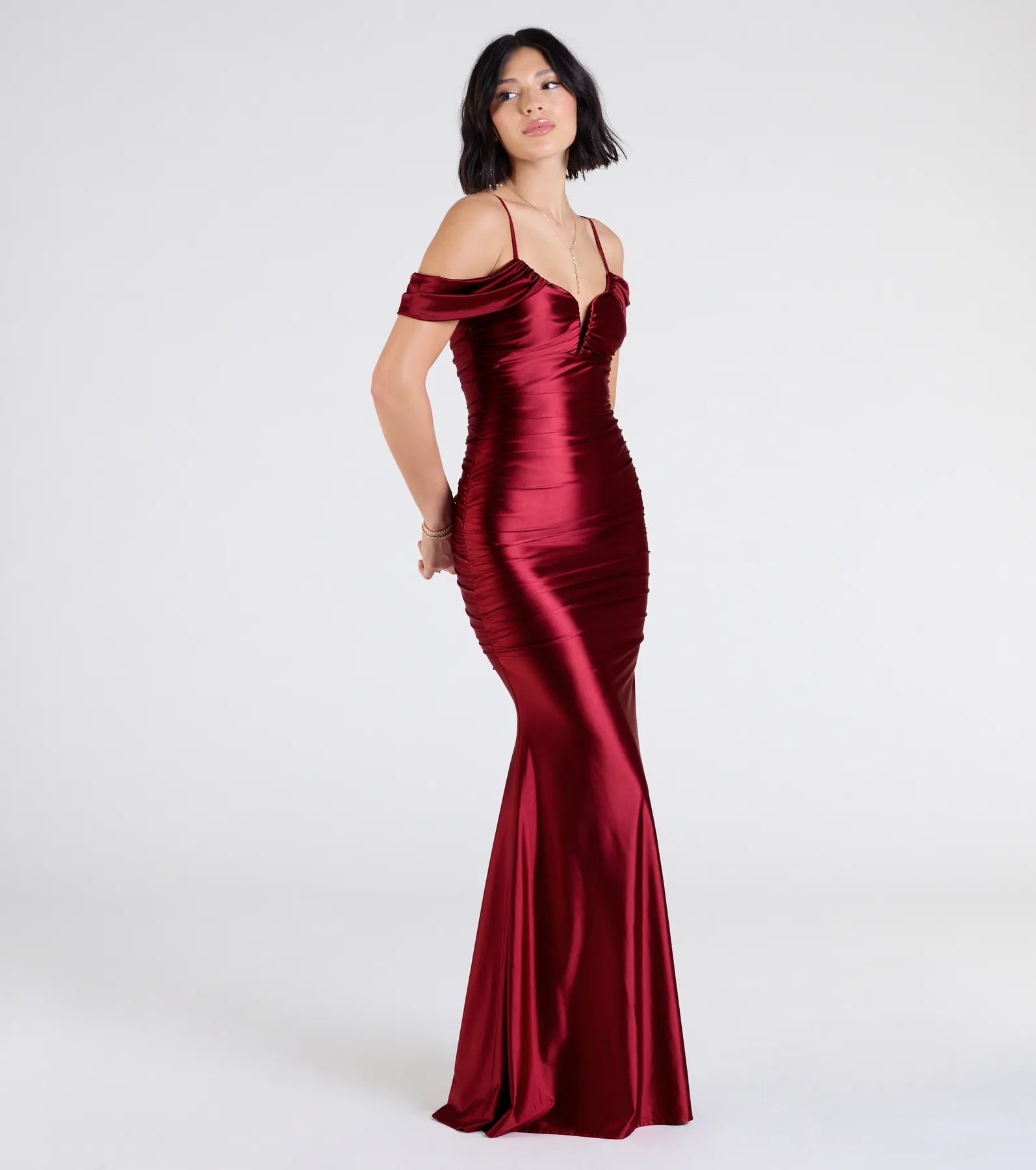 Jelene Cold-Shoulder Mermaid Satin Formal Dress - Image 9