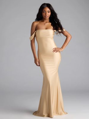 Maylah Off-The-Shoulder Mermaid Dress