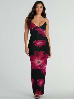 Romance That Wows Large Blossom Floral Maxi Dress