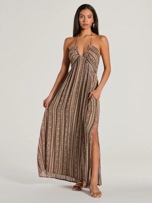 Bohemian-Chic Geometric Striped Halter Maxi Dress
