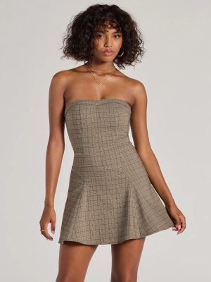 Adorable Look Plaid Print Strapless Skater Dress