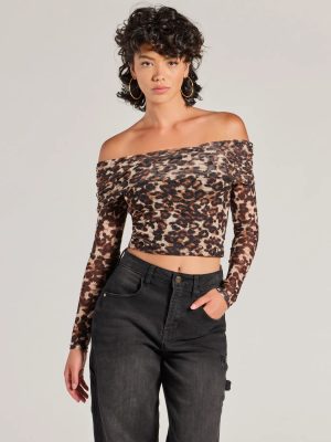 Trendy Chic Leopard Print Mesh Off-The-Shoulder Top