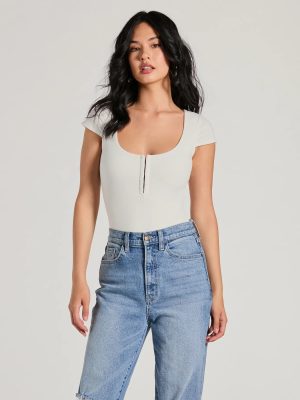 Trendy Vibe Hook And Eye Ribbed Knit Bodysuit