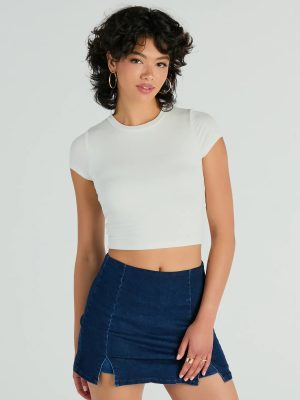 Effortless Style Short Sleeve Ribbed Knit Crop Top