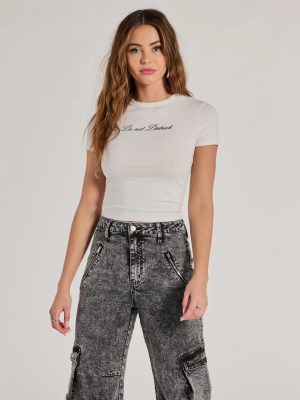 Do Not Disturb Cropped Graphic Tee