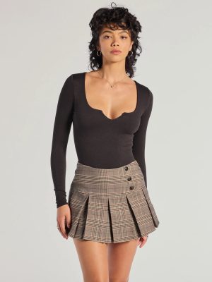 Minimal Chic Ribbed Knit Long Sleeve Bodysuit