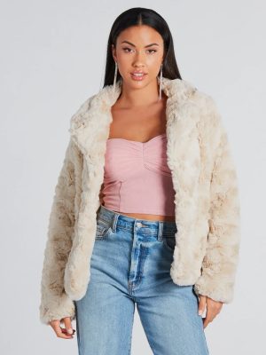 Top Trendsetter Textured Faux Fur Coat