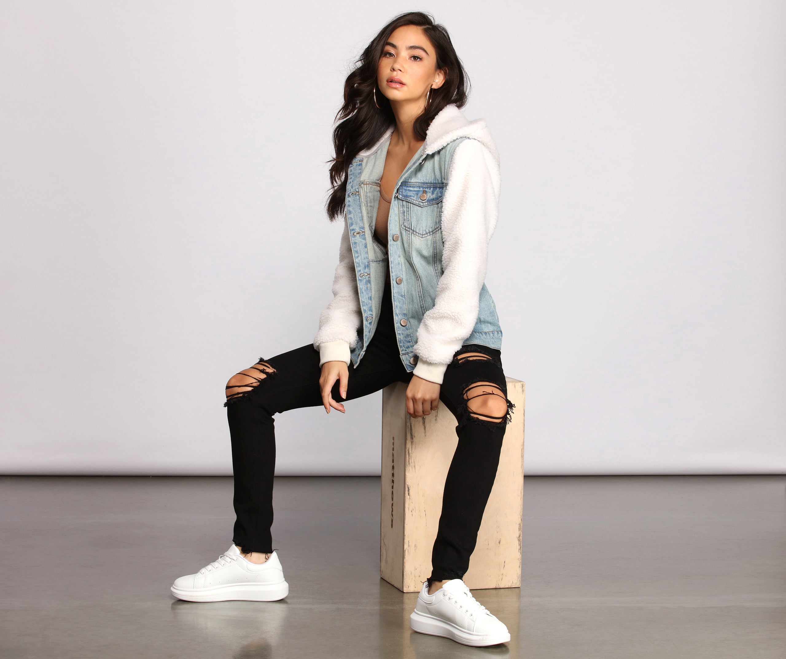 Cozy Casual Vibe Sherpa Denim Jacket - Image 4