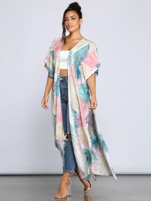 Vacay Bound Palm Leaf Duster