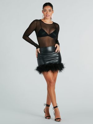 So Fabulous Feather-Trim Faux Leather Mini Skirt
