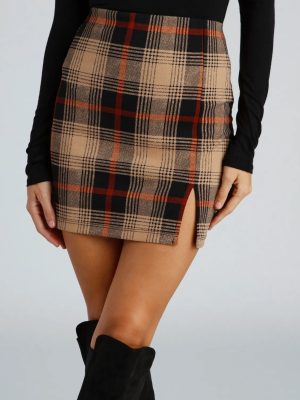 Perfectly Chic Plaid Mini Skirt