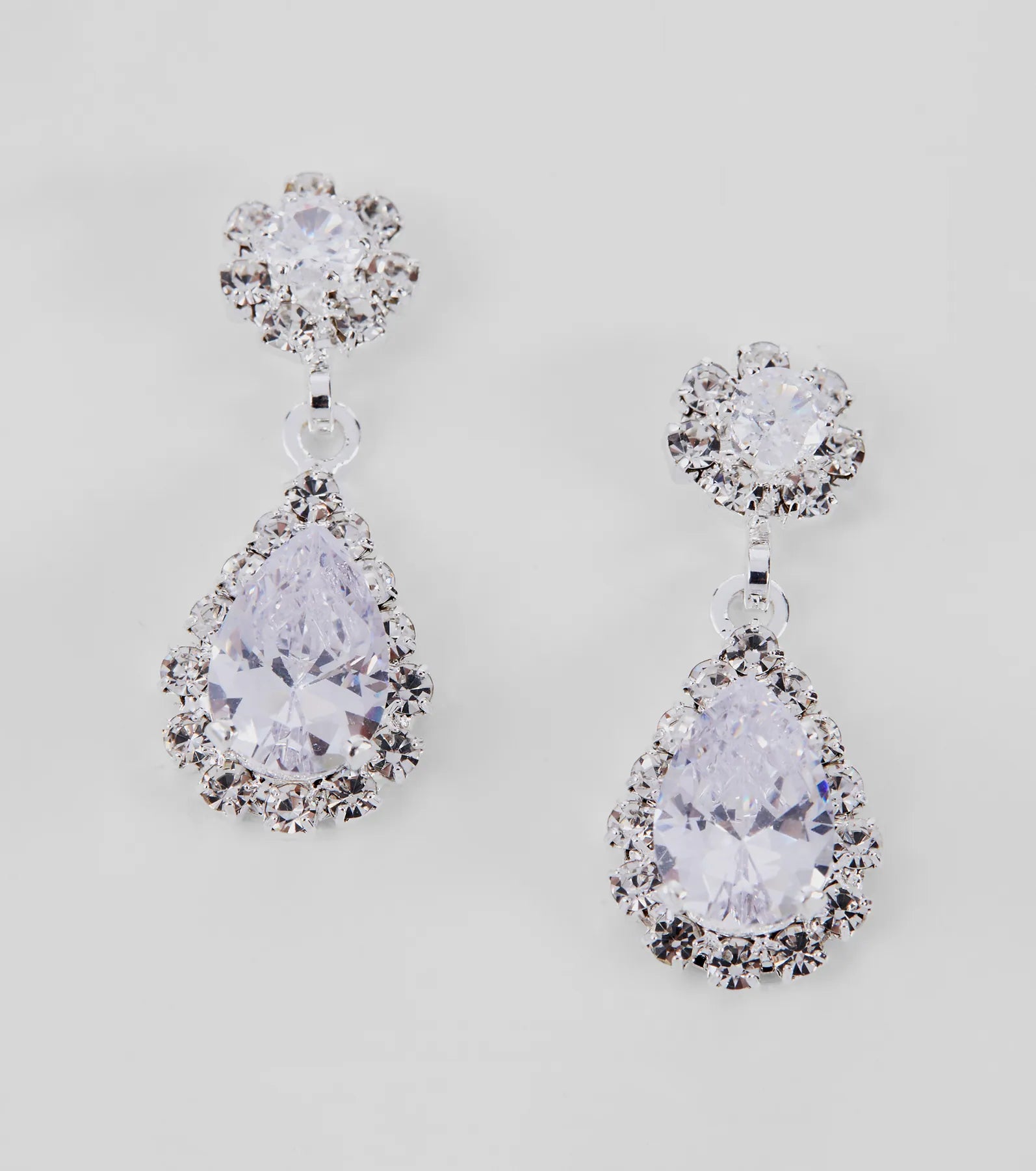 Endless Glam Rhinestone Collar And Earrings Set - Image 5