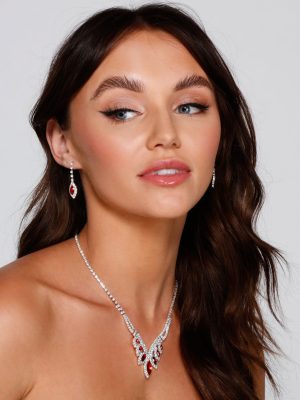 Chic Elegance Necklace And Earrings Set