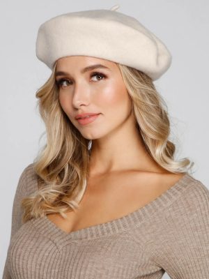 So Chic Classic Beret