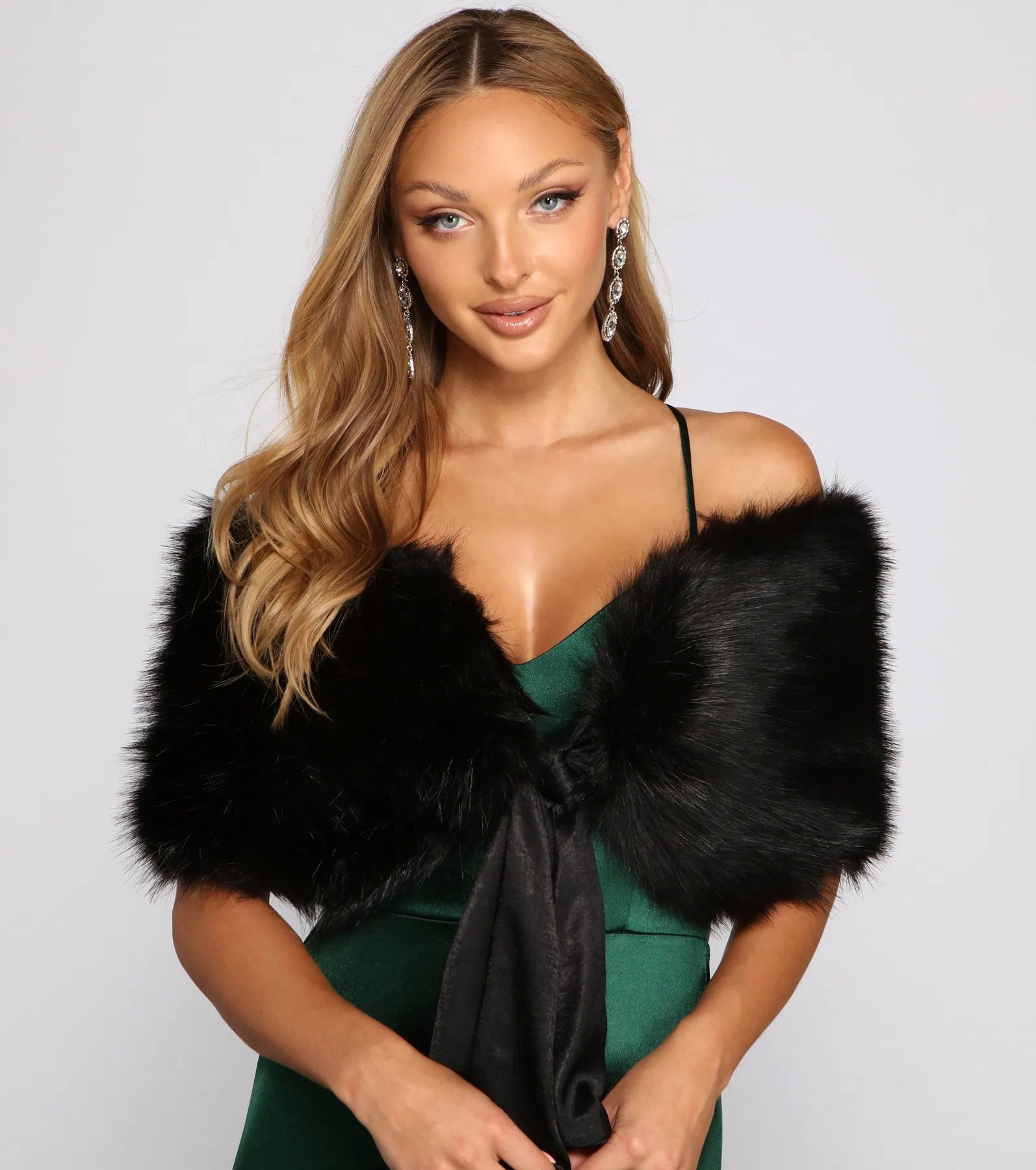 All Class Faux Fur Shawl - Image 4