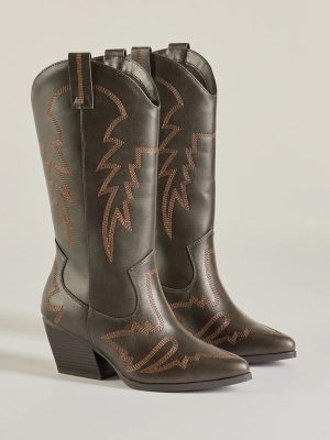 Country Girl Era Block Heel Western Boots