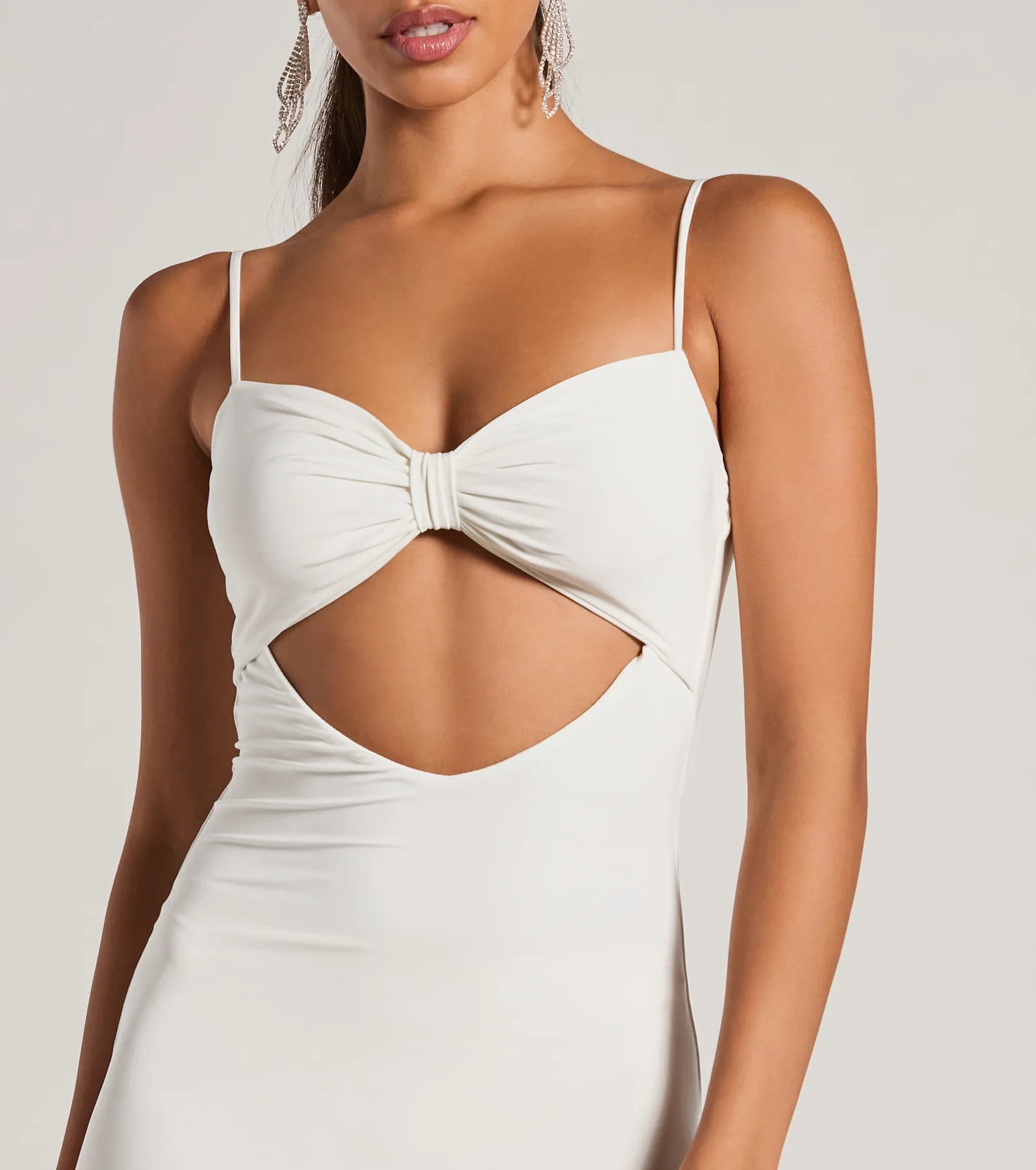 Treat Yourself Sleeveless Bow Cutout Midi Dress - Image 3