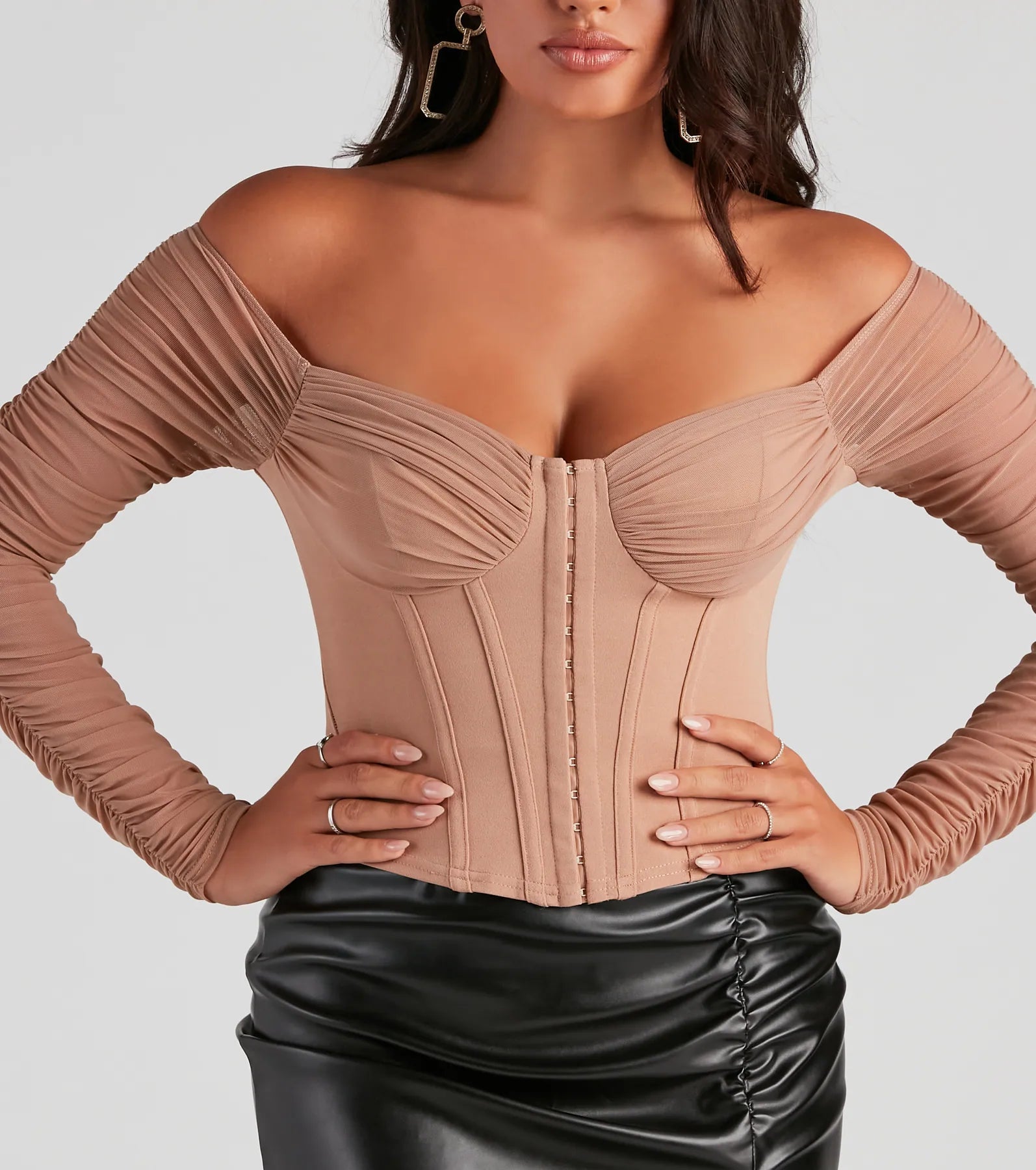 Ruched Moment Cropped Bustier - Image 4