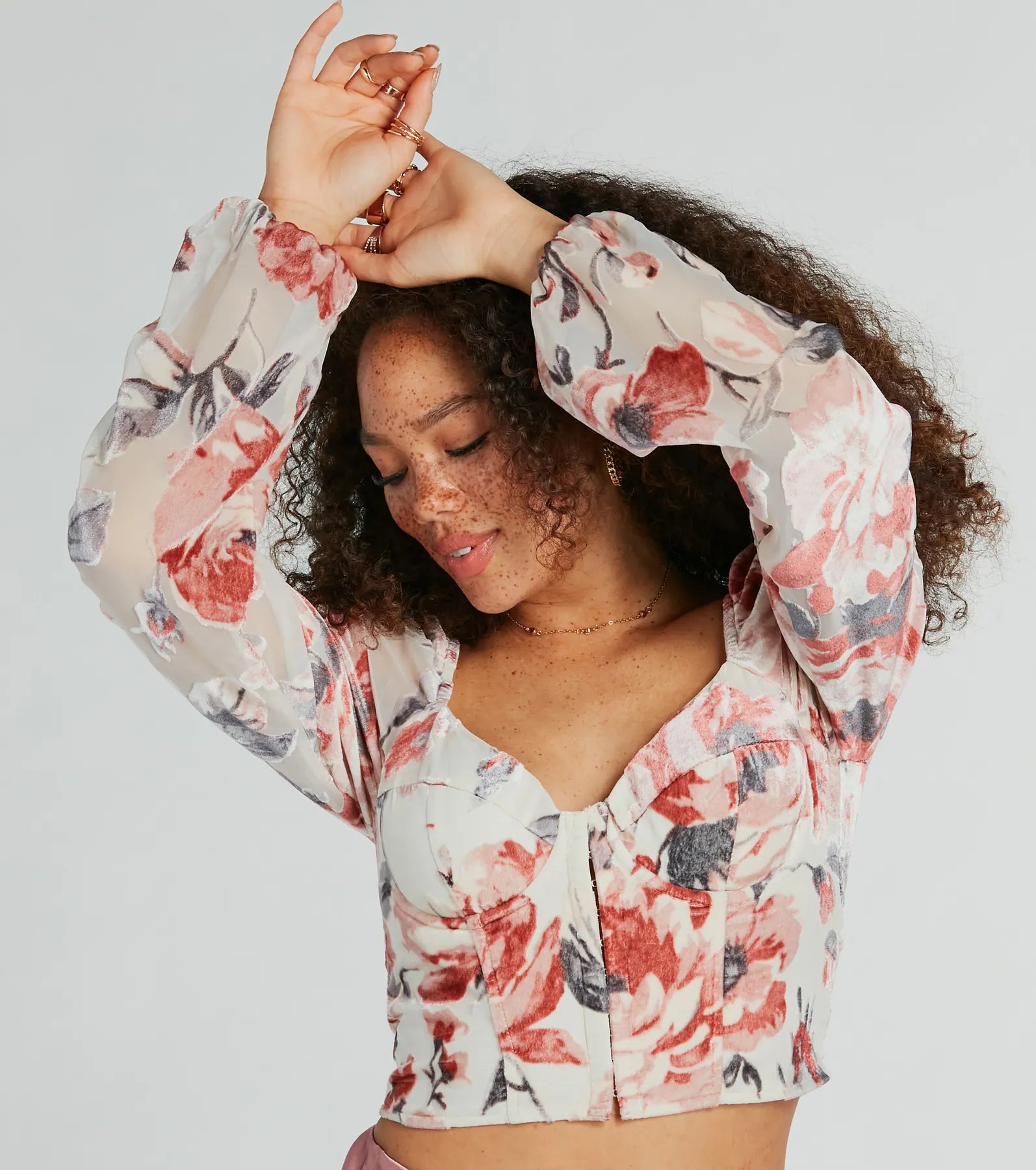Spring-Chic Long Sleeve Floral Velvet Burnout Blouse - Image 3