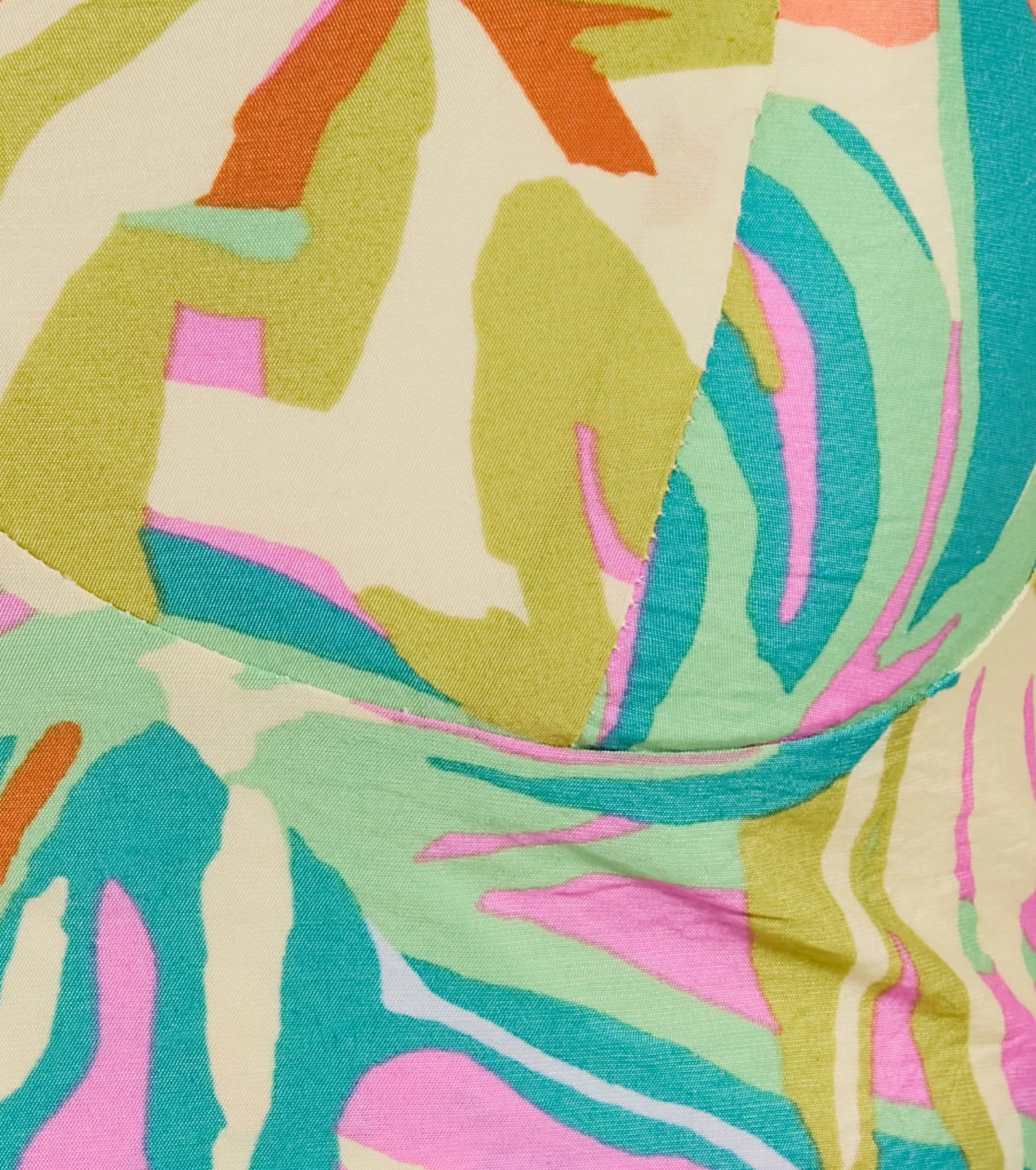 Getaway Retreat Sweetheart Tropical Crop Top - Image 4