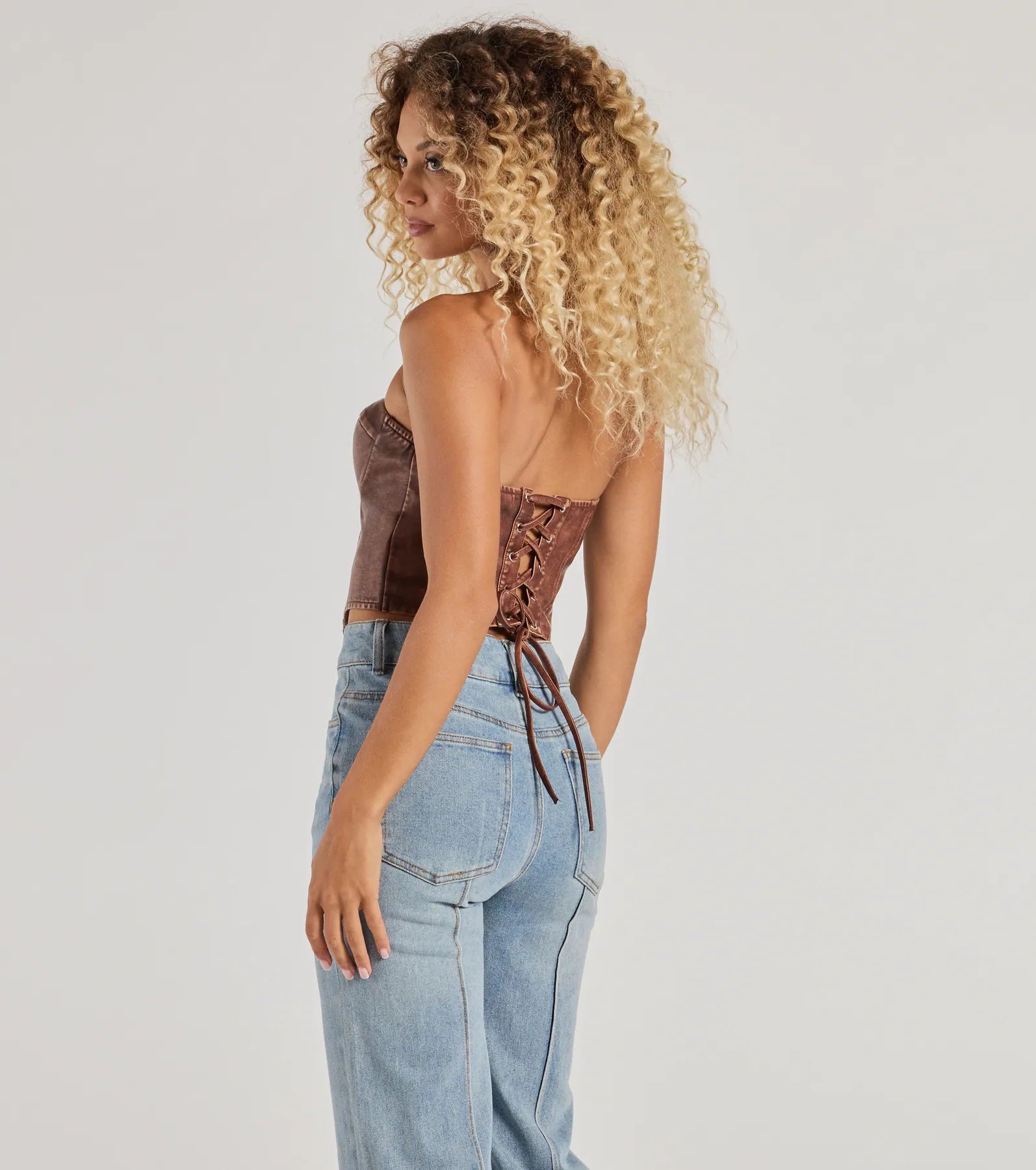 Boldly Chic Faux Leather Cropped Corset - Image 2