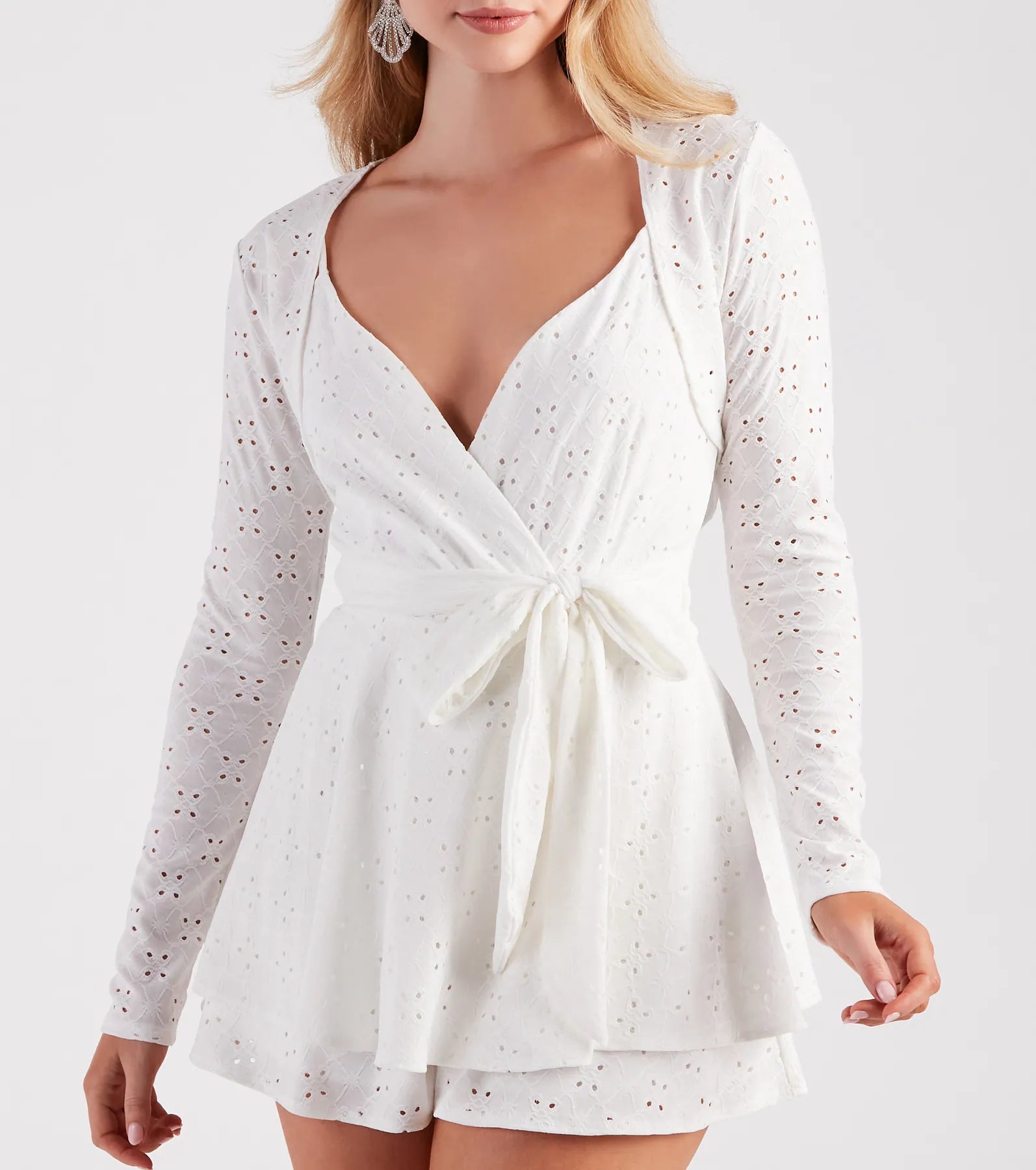 Adorably Stylish Eyelet Knit Bolero - Image 4
