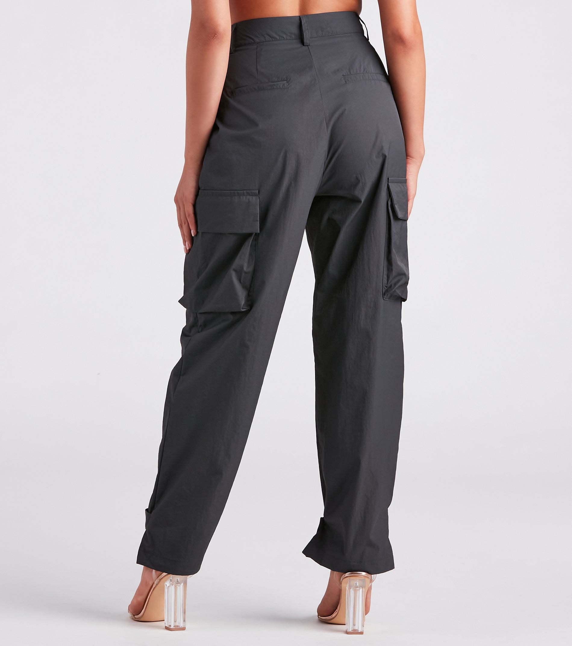 Weekend Style High-Rise Cargo Pants - Image 3