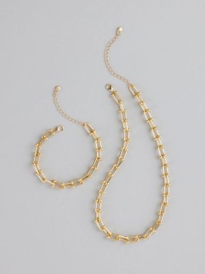 Giving Bold Chain Necklace And Bracelet Set