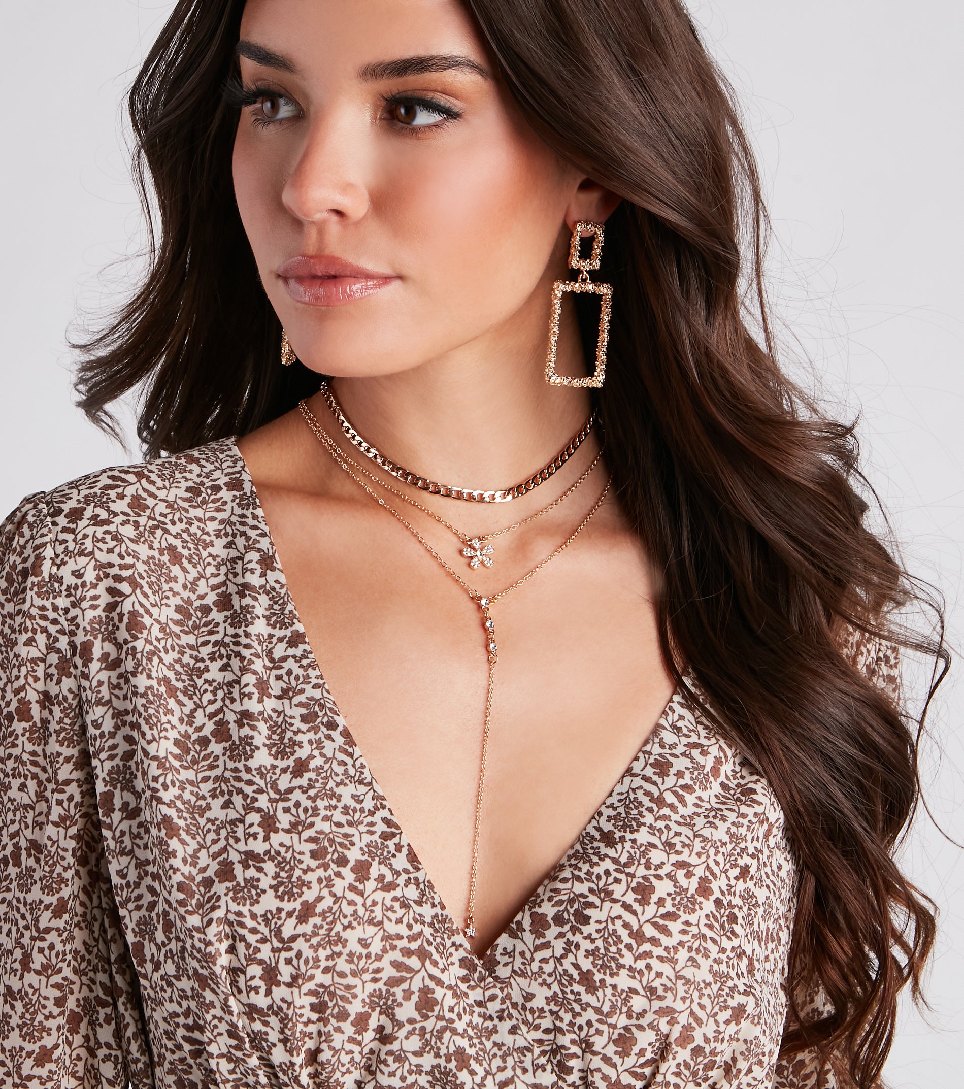 Cool-Girl Layered Charm Necklace Set - Image 2