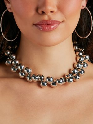 Turn Heads Beaded Choker Necklace