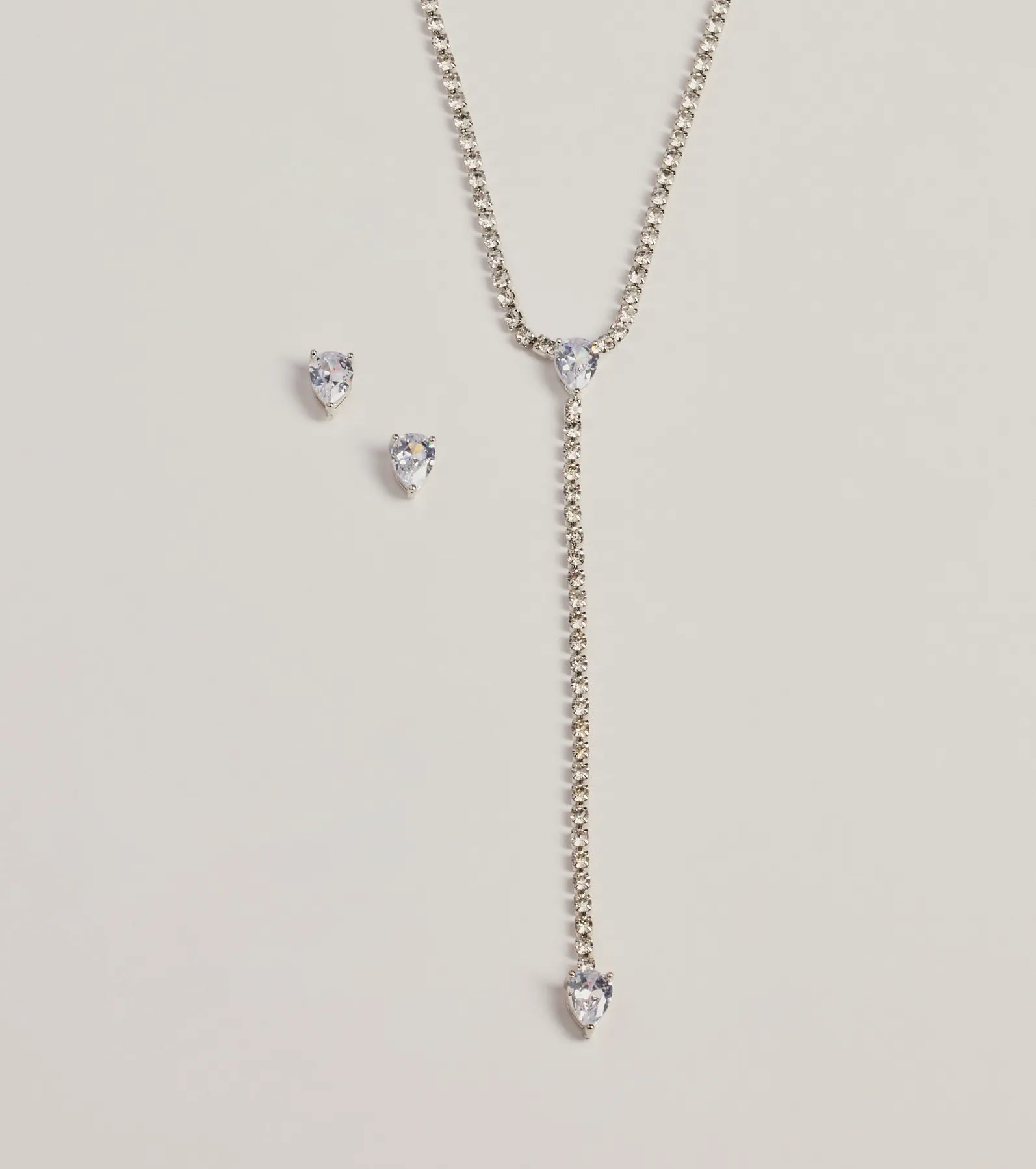 Simple Glitz Rhinestone Lariat Necklace And Stud Earrings Set - Image 3
