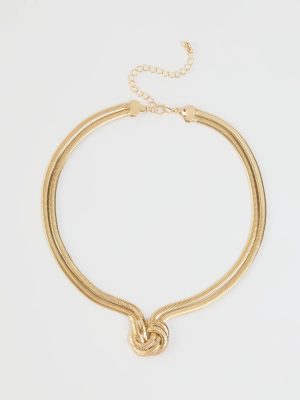 Sleek And Bold Snake Chain Necklace