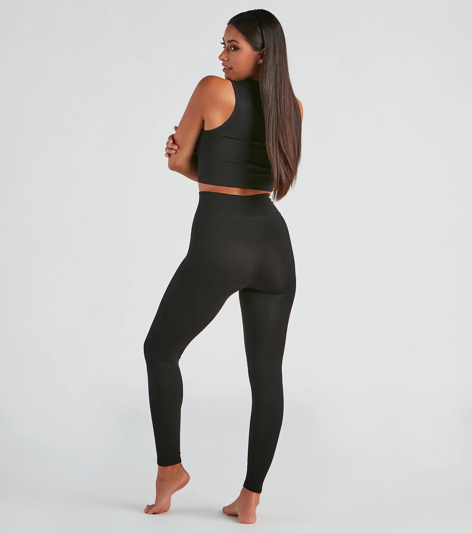 Smooth And Seamless Crop Top And Leggings Set - Image 3