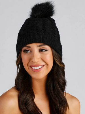 Warm & Toasty Cable Knit Pom Beanie