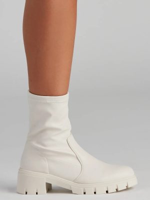 Edgy Kicks Fitted Lug Booties