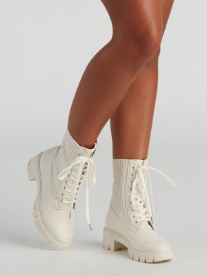 Trendy Moves Lace-Up Combat Boots
